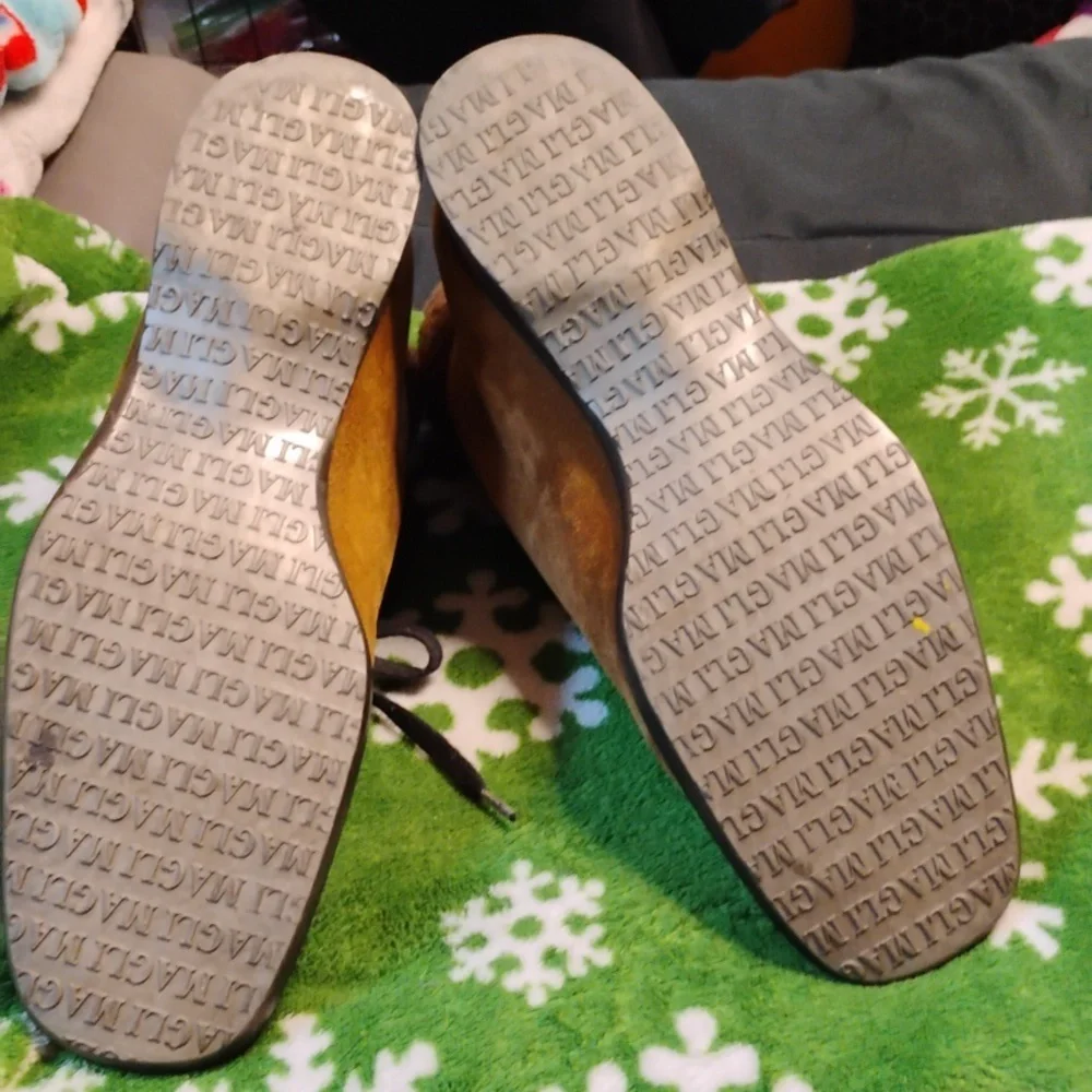 Brown Suede Fur-Lined Boots - Picture 8 of 8